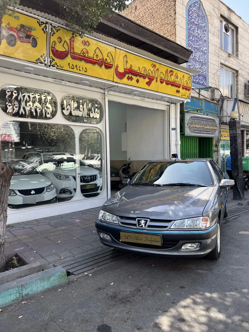 نمایشگاه اتوموبیل دهقان - تصویر 2