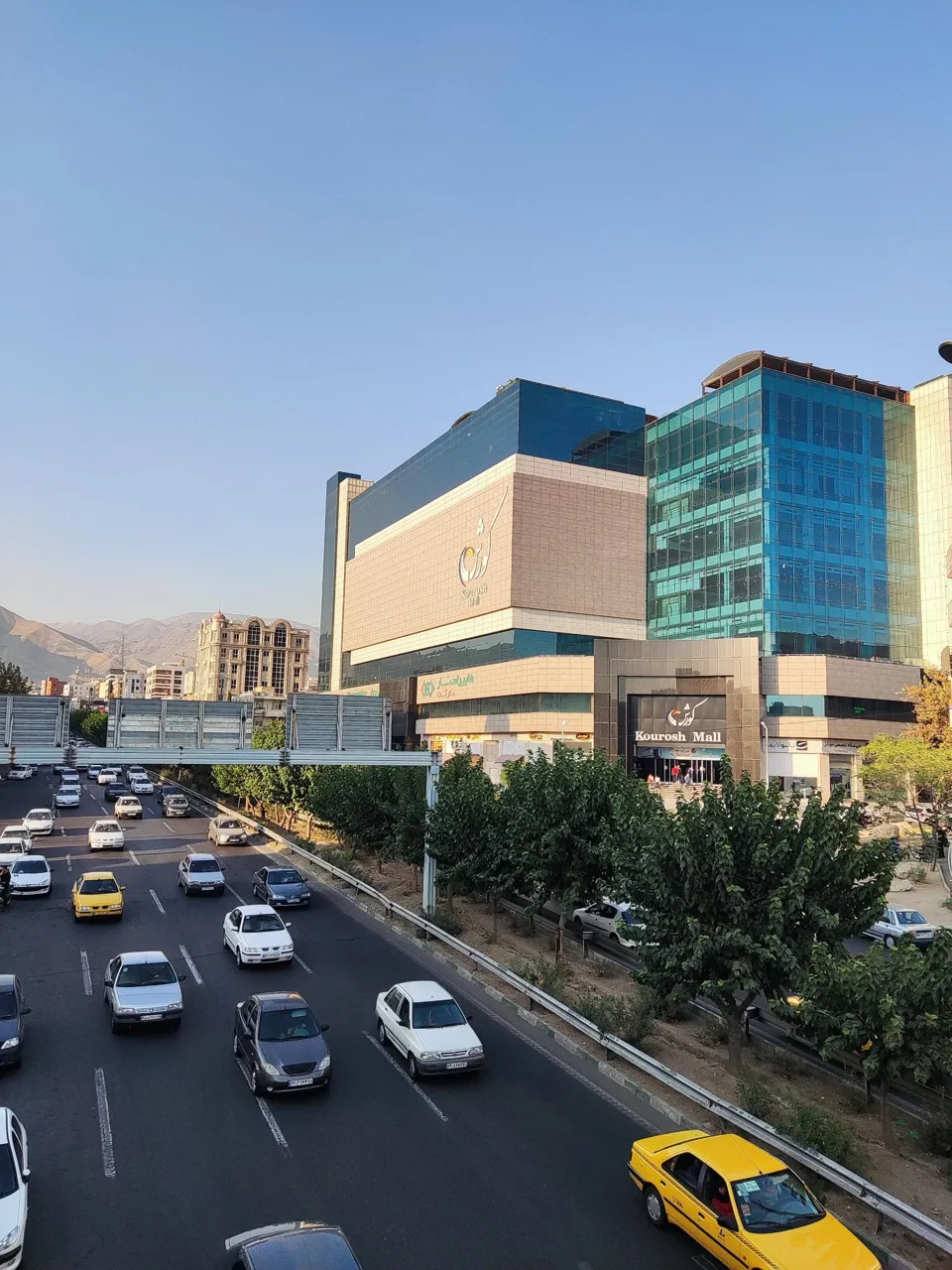 پردیس سینمایی کوروش - تصویر 2
