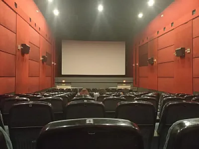 پردیس سینمایی ایران مال