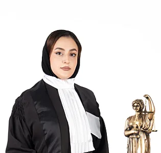 وکیل پایه یک دادگستری