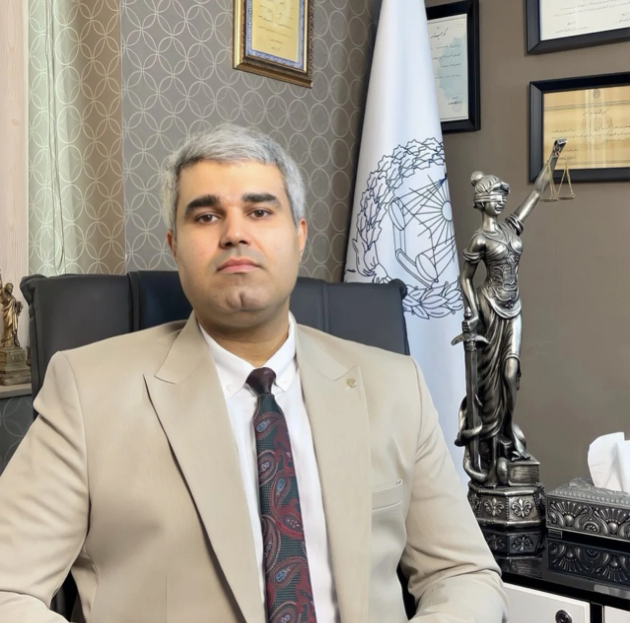 وکیل پایه یک دادگستری دکتر محمد تقی زاده