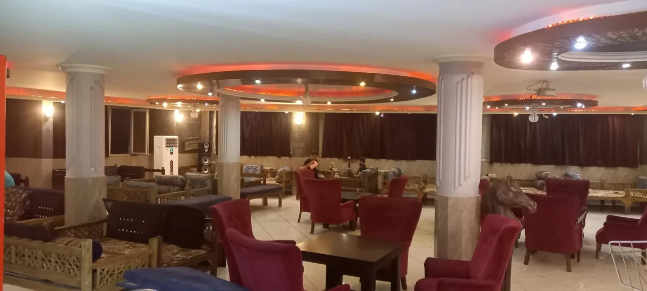 سرای سنتی بلوط - تصویر 2