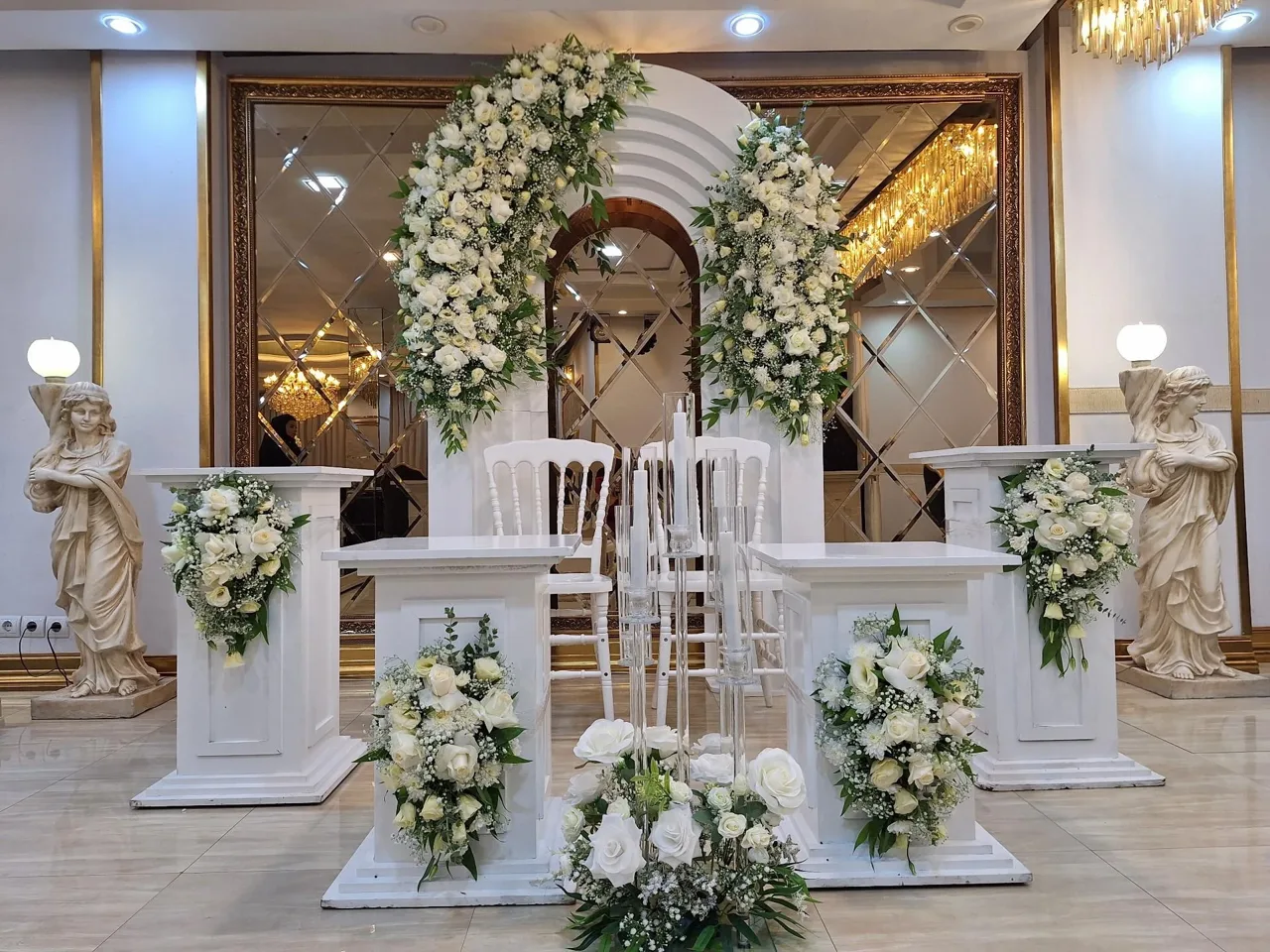 سالن عقد تخت جمشید - تصویر 3