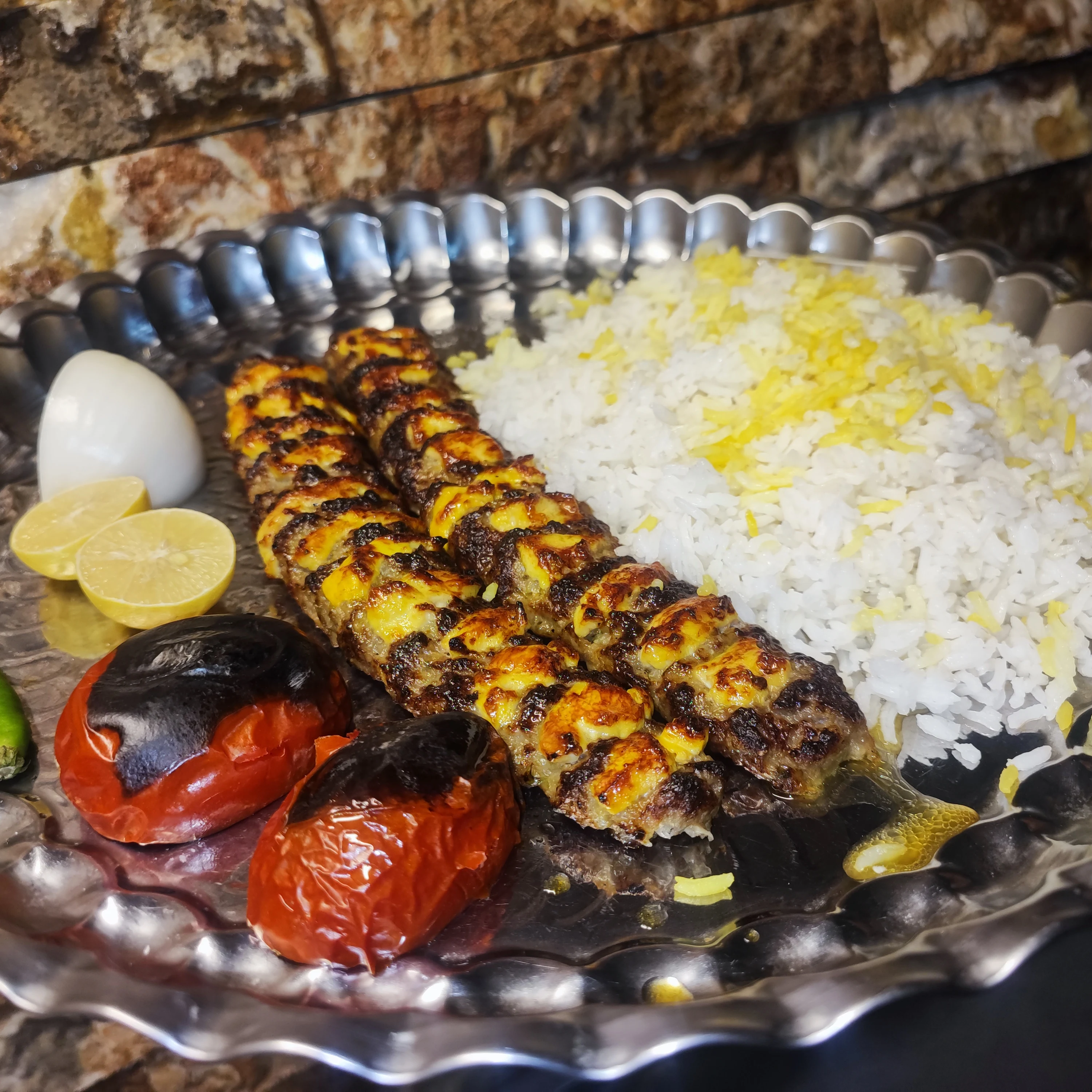 رستوران و فست فود پدیده - برگر در تهران - تصویر 5