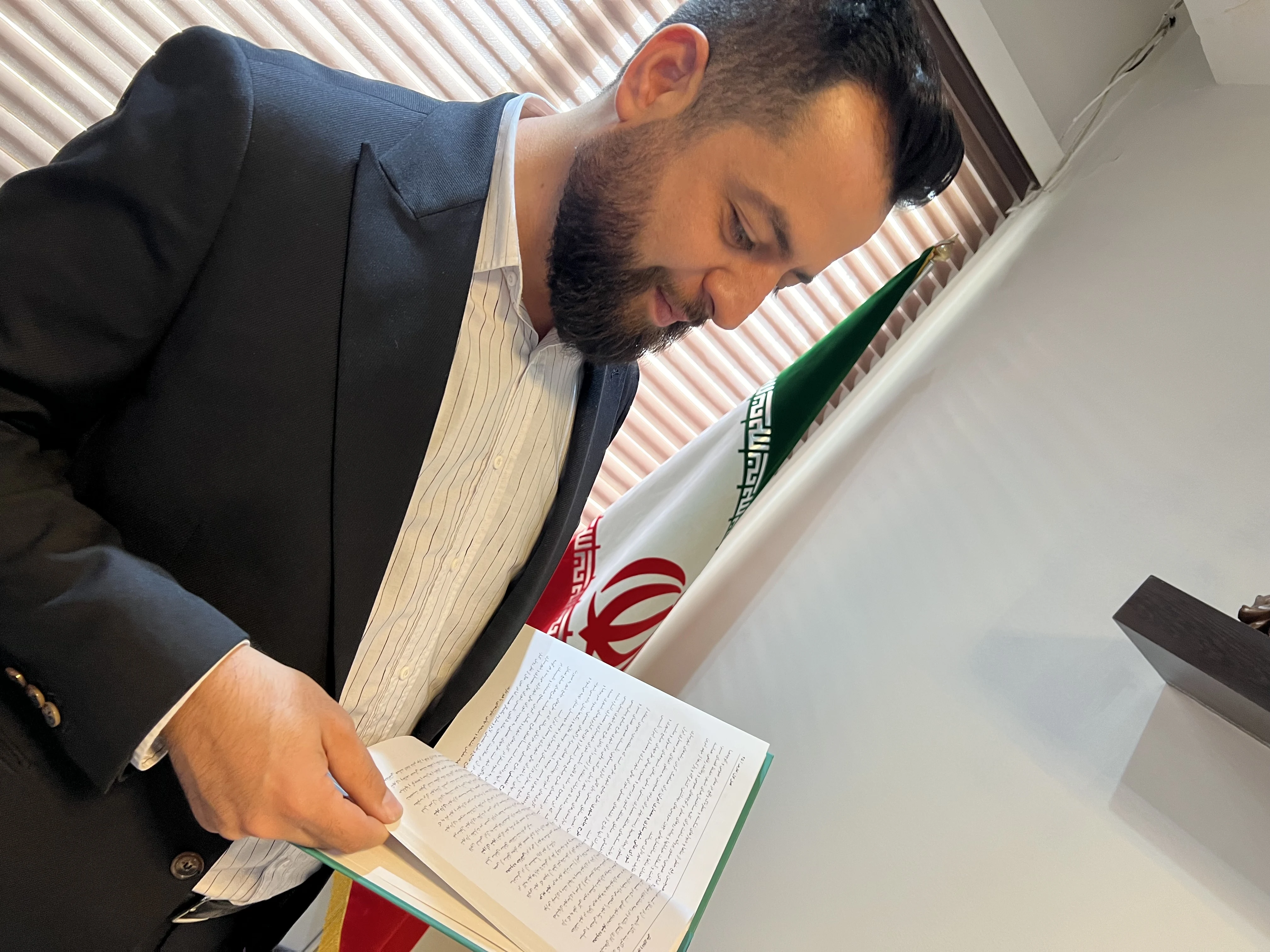 احمد متبسم وکیل پایه یک دادگستری - دفتر وکالت در تهران