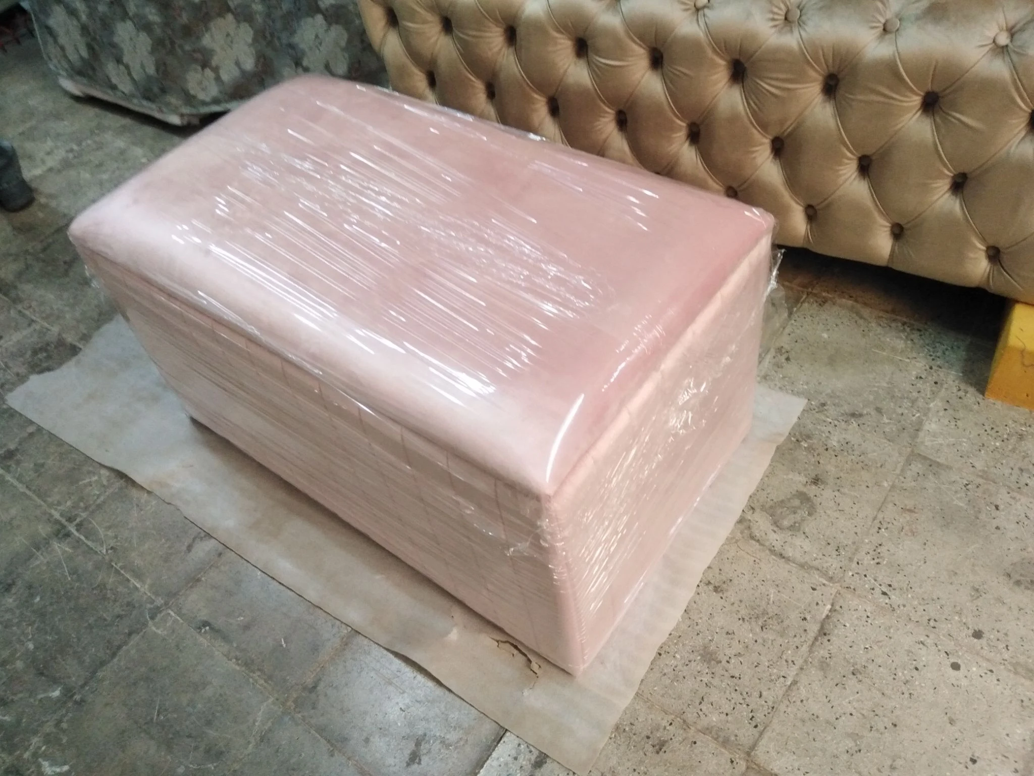 آقای مبل - تصویر 2