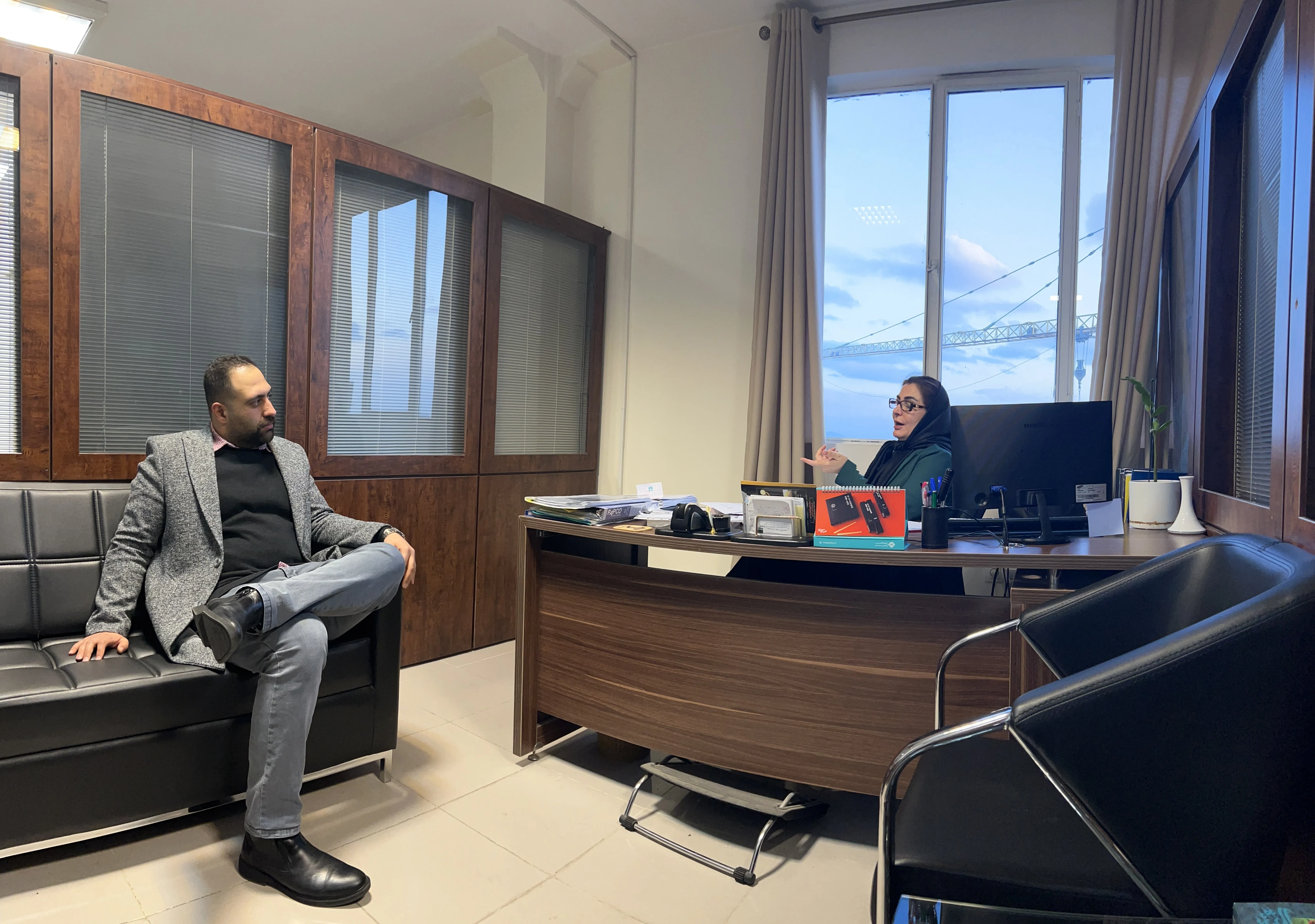 وکیل پایه یک دادگستری فرزانه گوشه