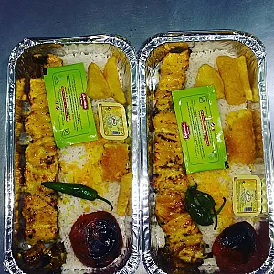 تهیه غذای تات