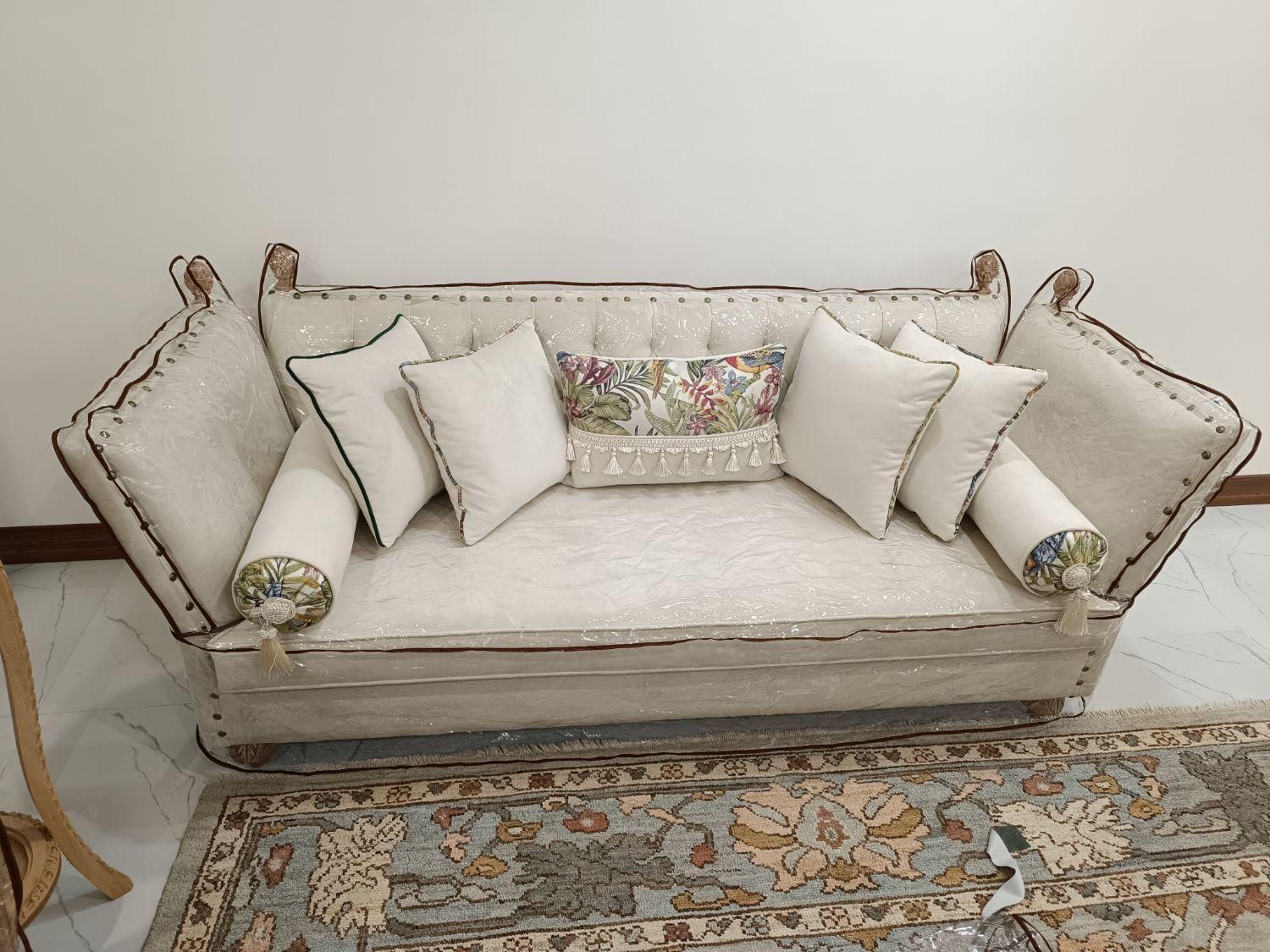 دوخت و روکش مبلمان در چیتگر جنوبی