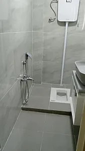 لوله‌بازکنی و بازسازی سرویس بهداشتی