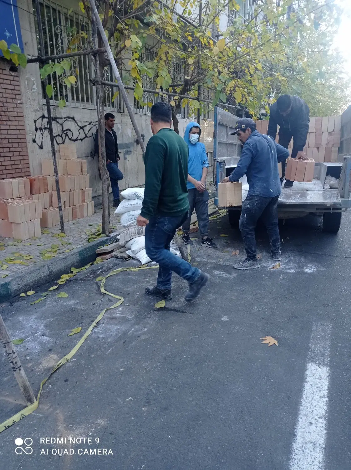 بنایی و کاشی‌کاری فدک