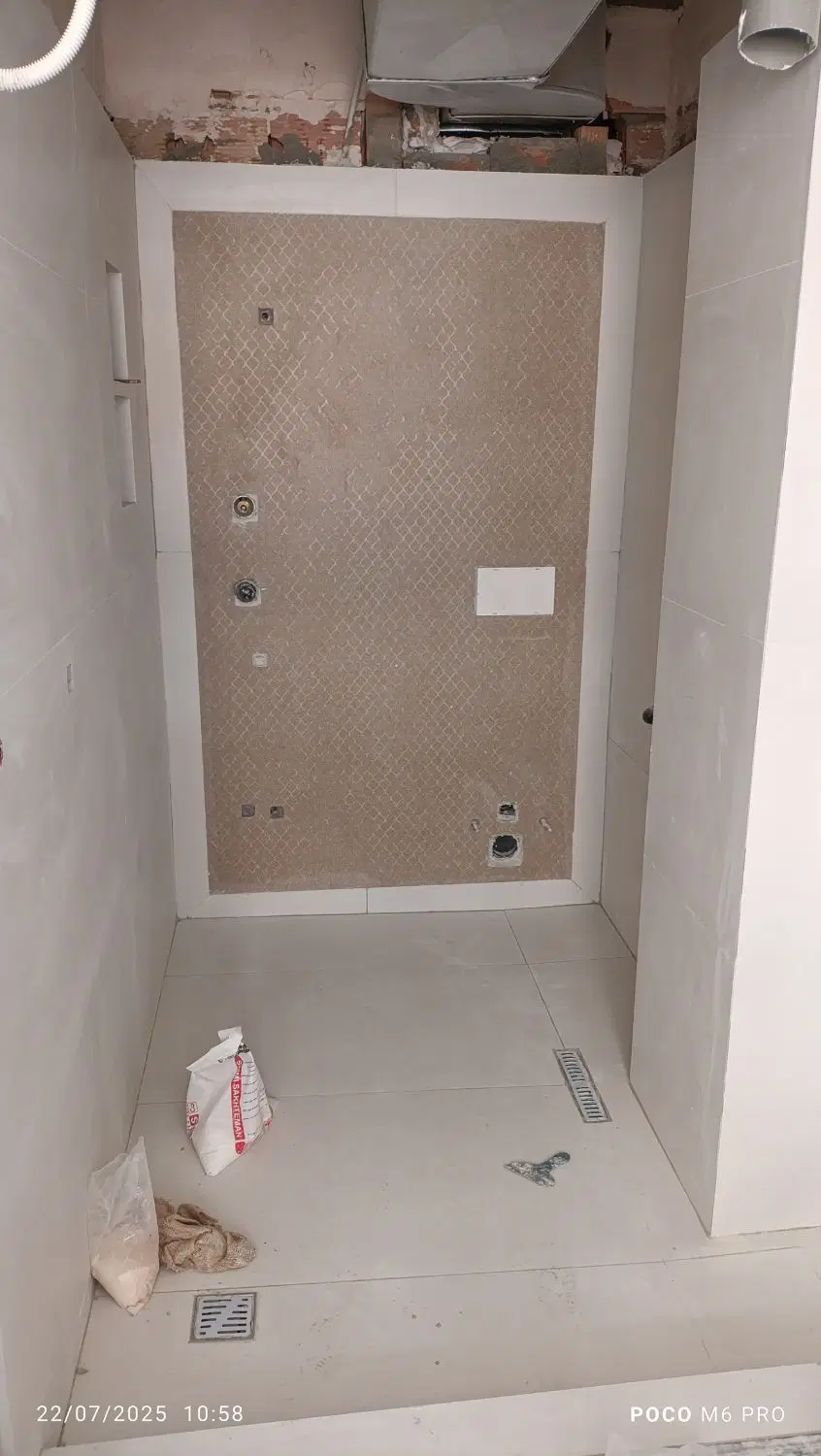 کاشی‌کار و سنگ‌کار در بازار - تصویر 3