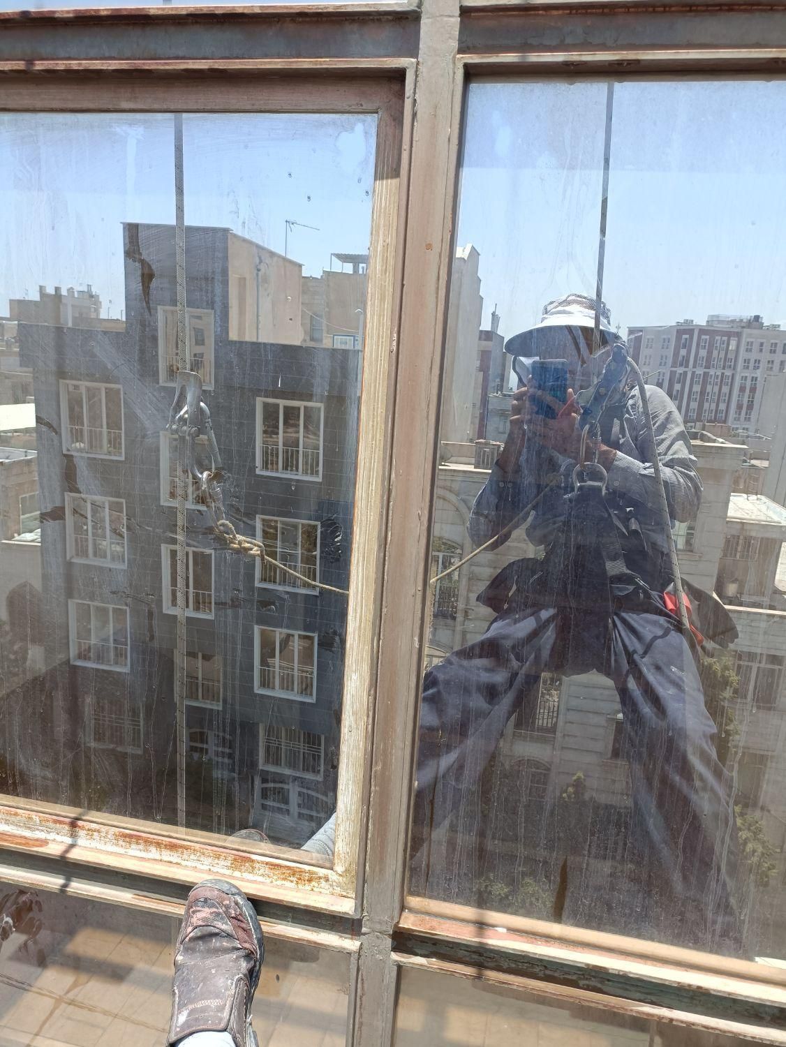 کار در ارتفاع و نماشویی در آذری - تصویر 4