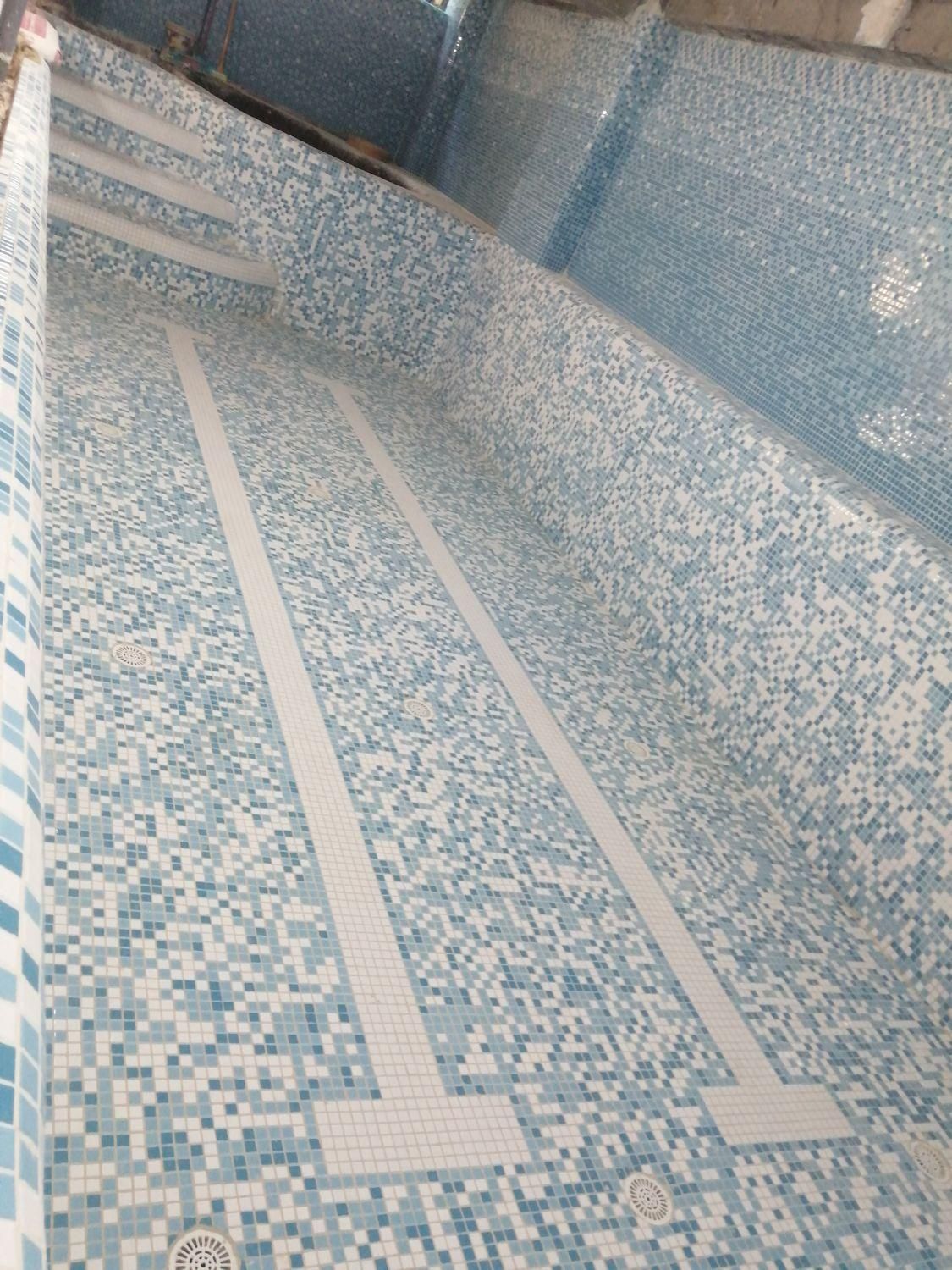 سرامیک‌کاری استخر و جکوزی محمودی چهرق - تصویر 8