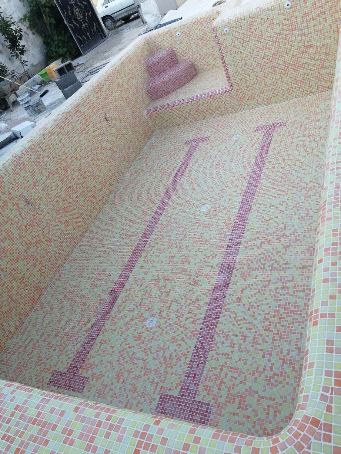 سرامیک‌کاری استخر و جکوزی محمودی چهرق - تصویر 11