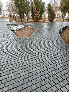 اجرای سنگ کوبیک در بوستان سرخه حصار