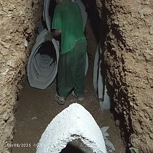 مقنی و چاه‌کن در شمشیری