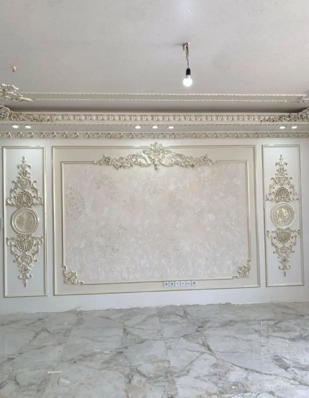 گچبری در خانی‌آباد نو شمالی - تصویر 2