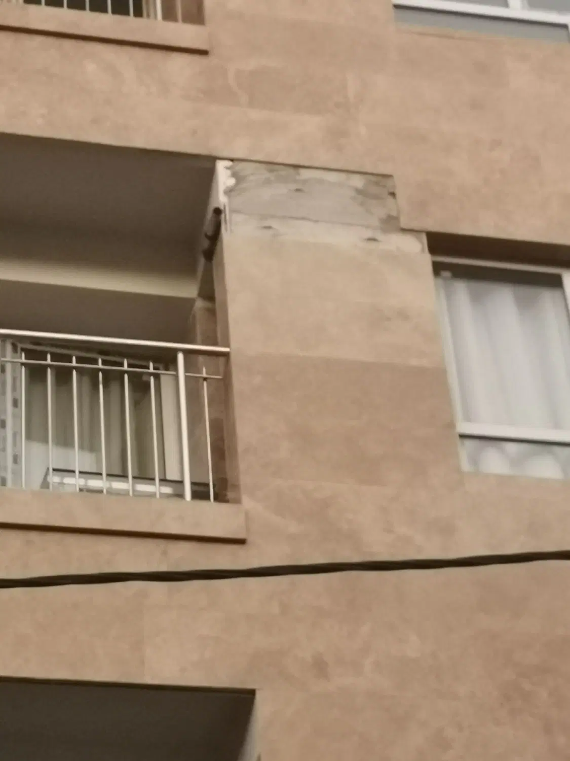کار در ارتفاع طناب در عباس‌آباد - تصویر 7
