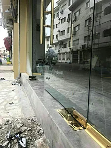 شیشه سکوریت و یراق‌آلات در سیزده‌آبان