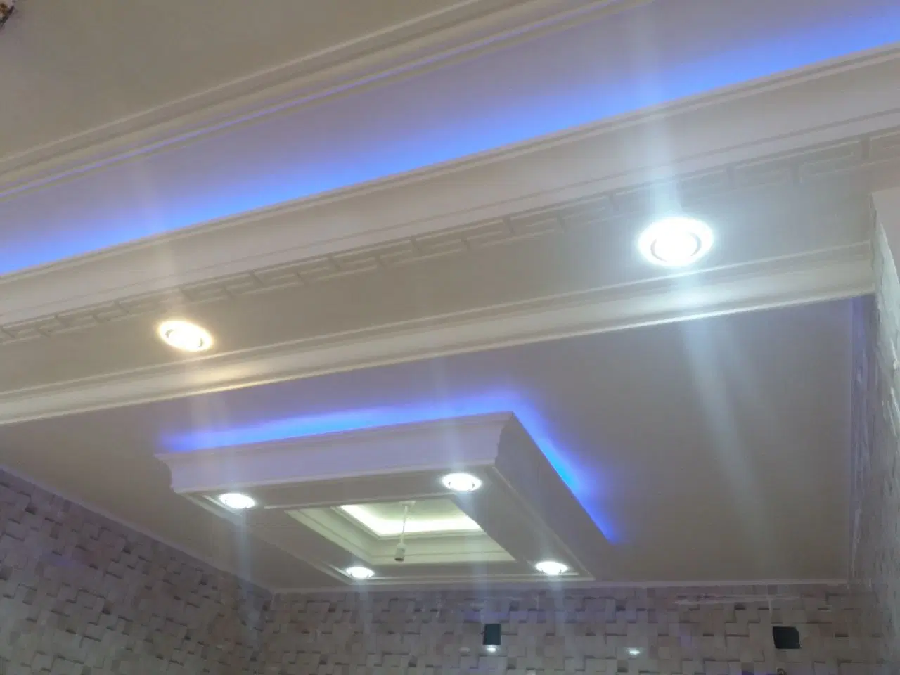 گچکاری در چیتگر جنوبی