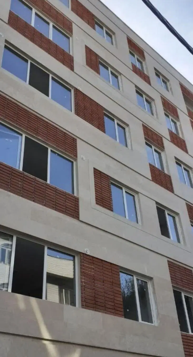 ایساتیس وین - تصویر 3