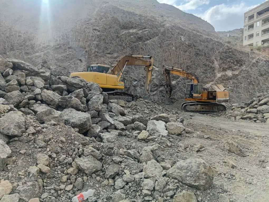 خاکبرداری و گودبرداری در قنات‌کوثر - تصویر 2