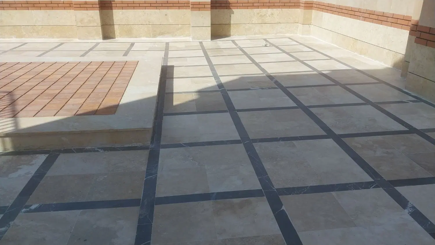 سنگ‌کاری و کاشی‌کاری ایوانک - تصویر 3