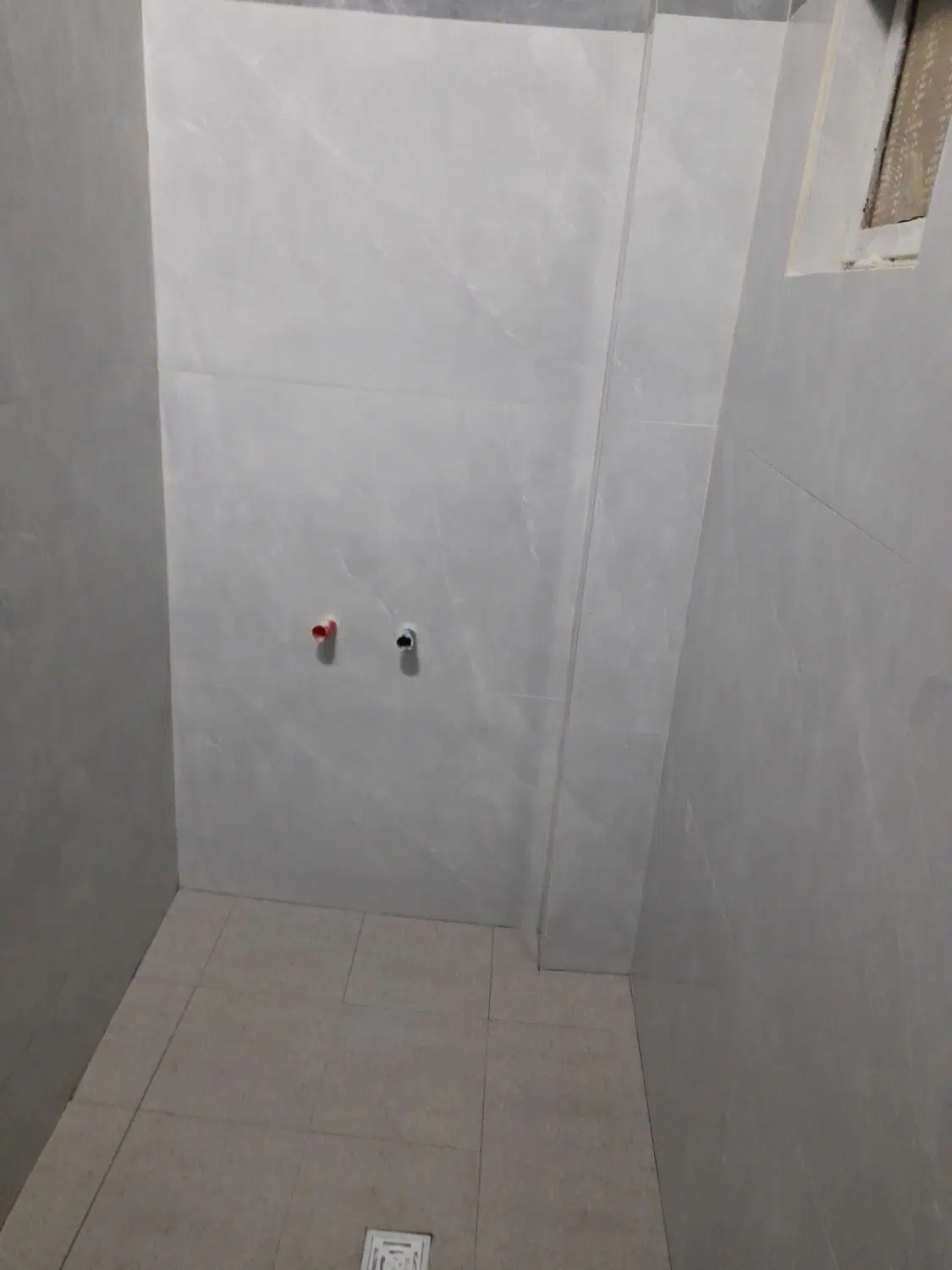 کاشی‌کاری و سرامیک در شهرک ولیعصر جنوبی