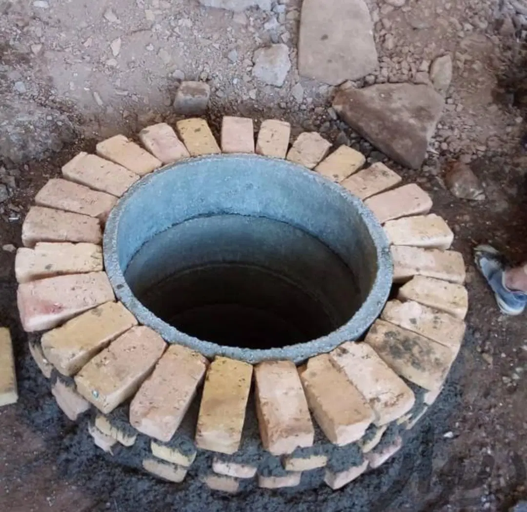 حفر چاه و مقنی‌کاری در نعمت‌آباد