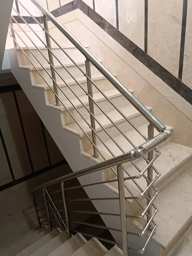 نرده و حفاظ استیل در ائمه اطهار