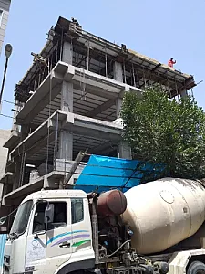 آرماتوربندی و قالب‌بندی در فلسطین (میدان انقلاب)