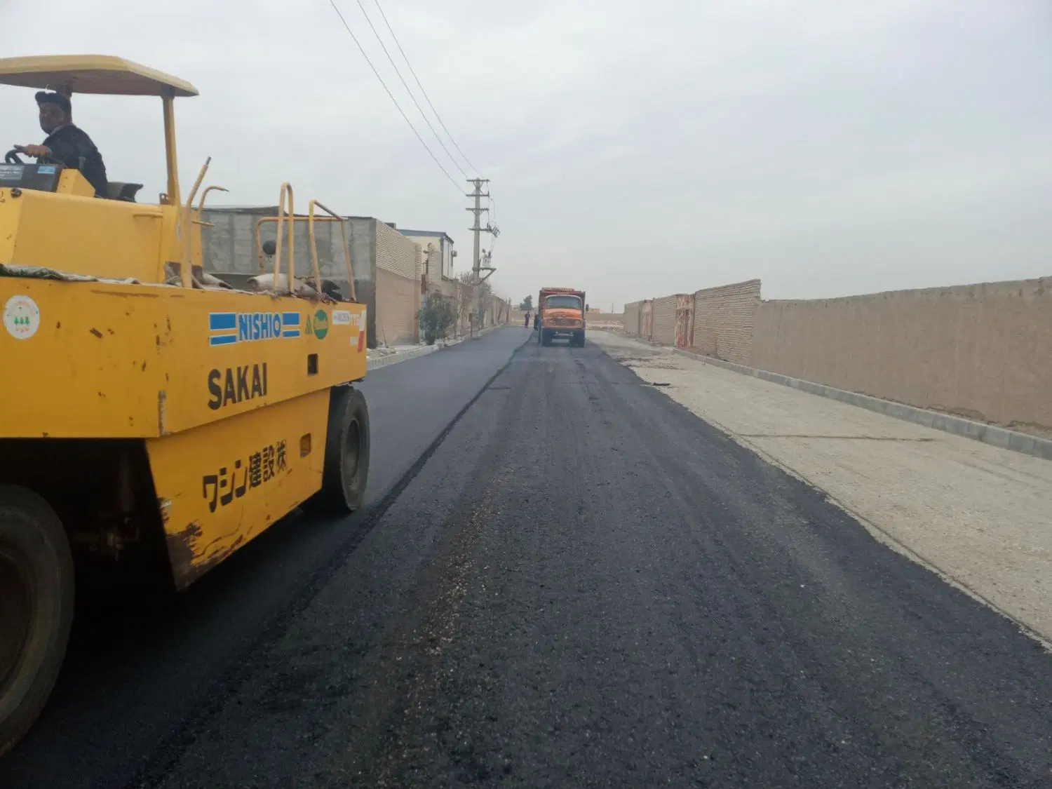 آسفالت‌کاری در شهرک استقلال - تصویر 3