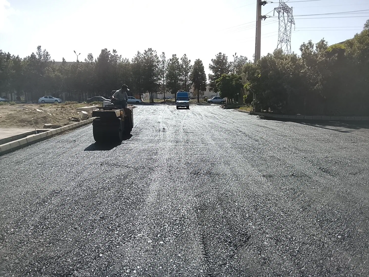 آسفالت‌کاری در شهرک استقلال - تصویر 8