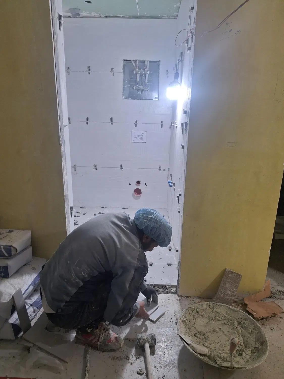 کاشی‌کاری در هفت حوض