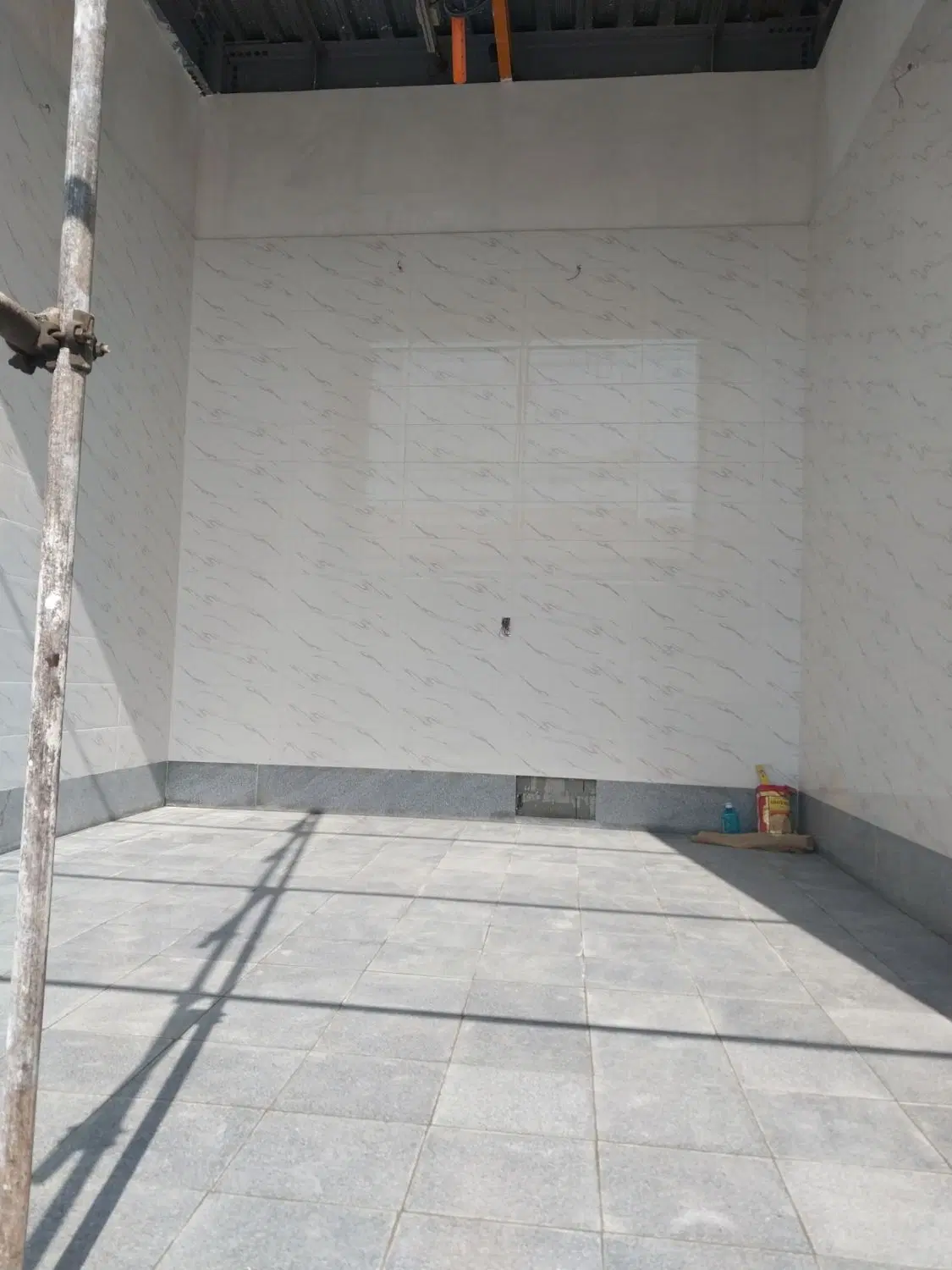 کاشی و سنگ‌کاری هفده شهریور - تصویر 6