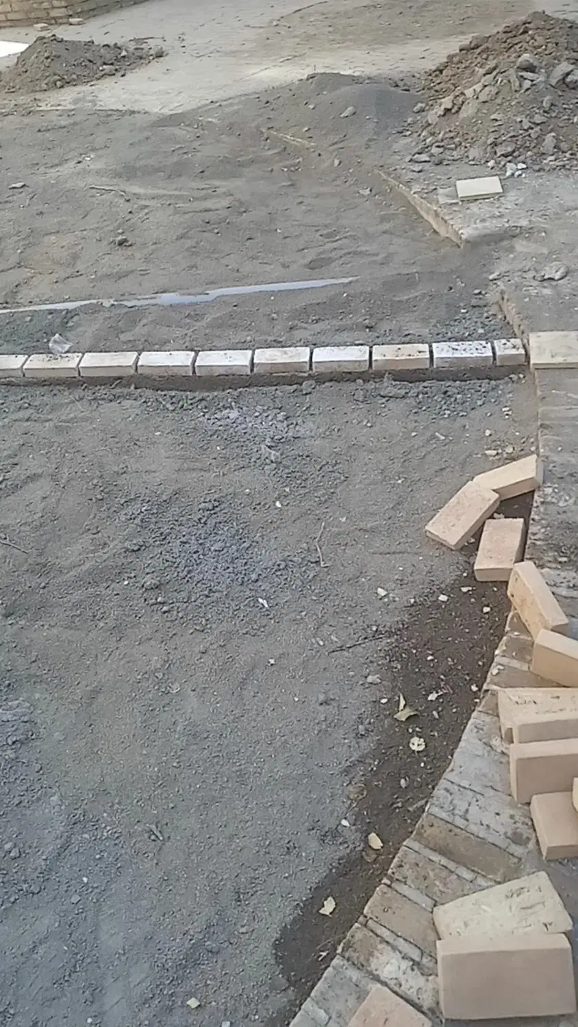 بنایی و کاشی‌کاری در مولوی - تصویر 2