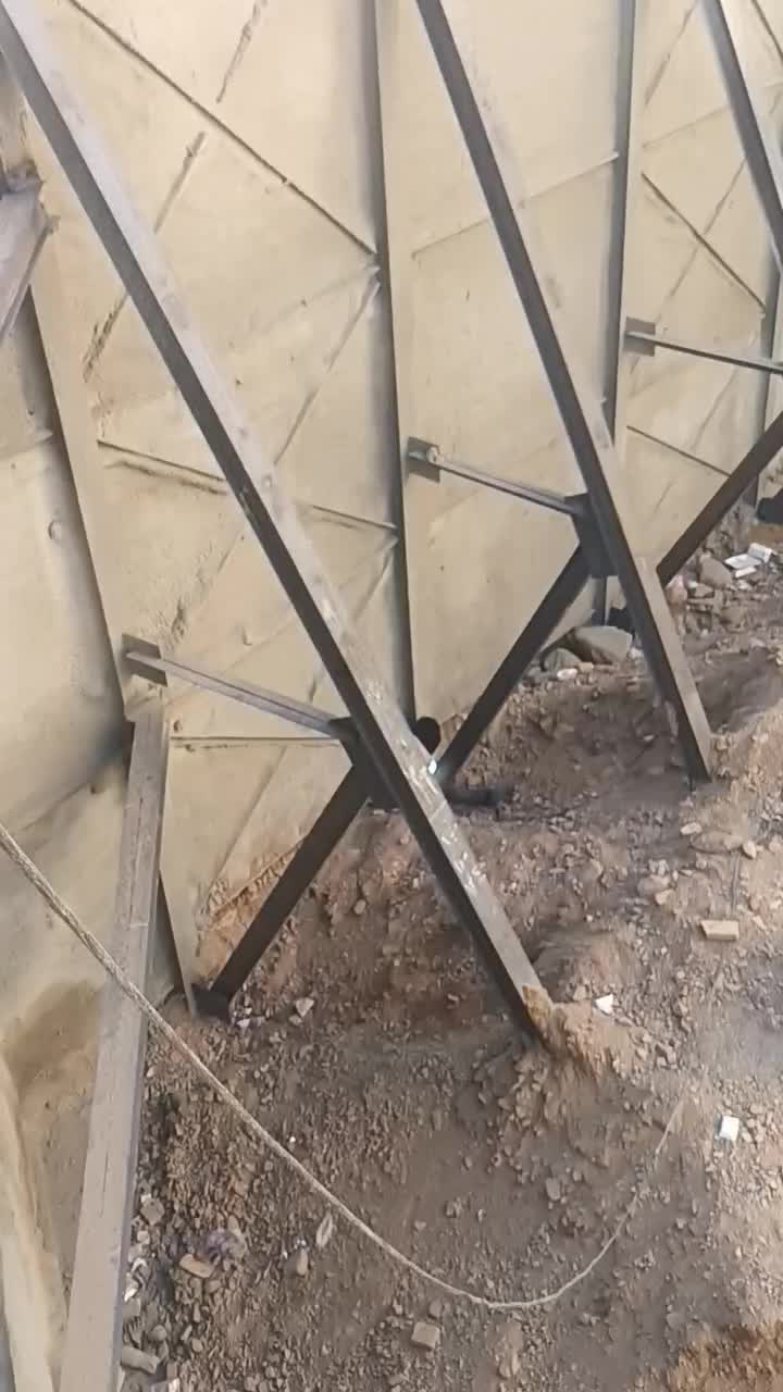 جوشکاری و اجرای اسکلت فلزی در خاوران