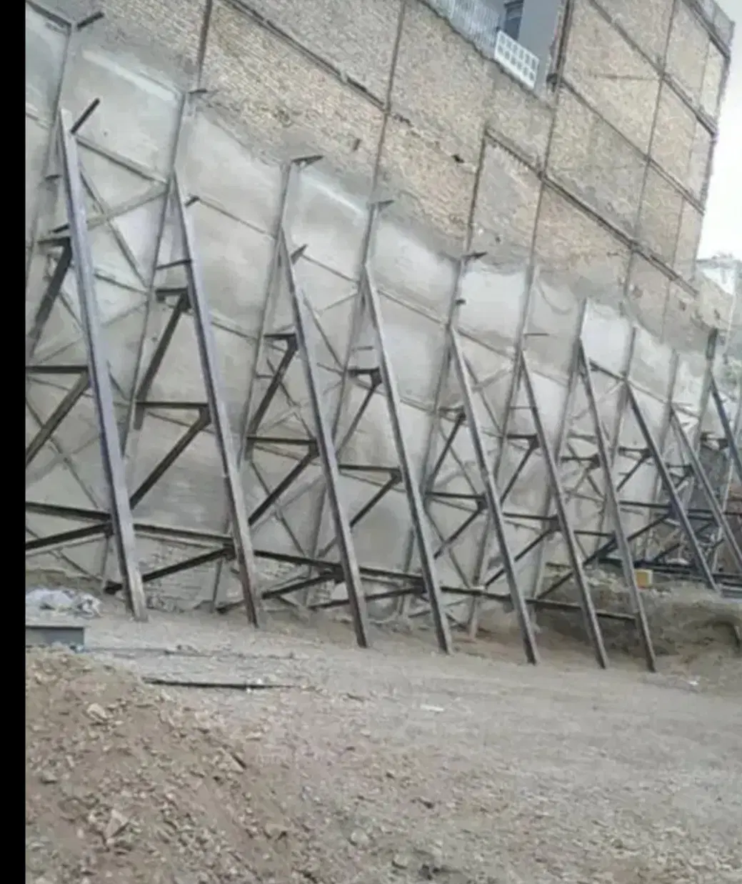 جوشکاری و اجرای اسکلت فلزی در خاوران - تصویر 2