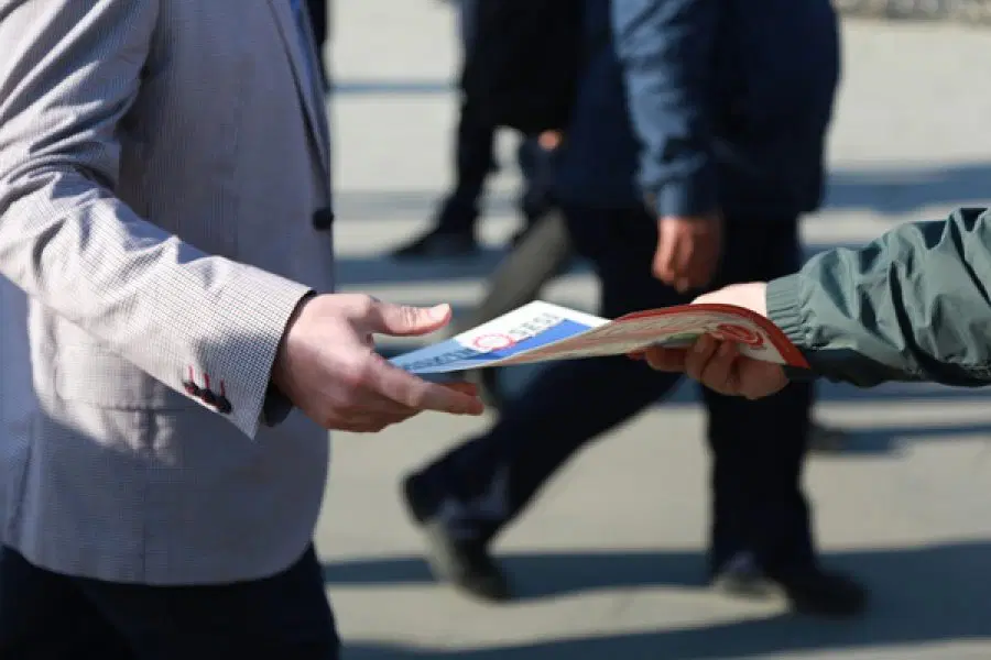 خدمات پخش تراکت زاهد گیلانی