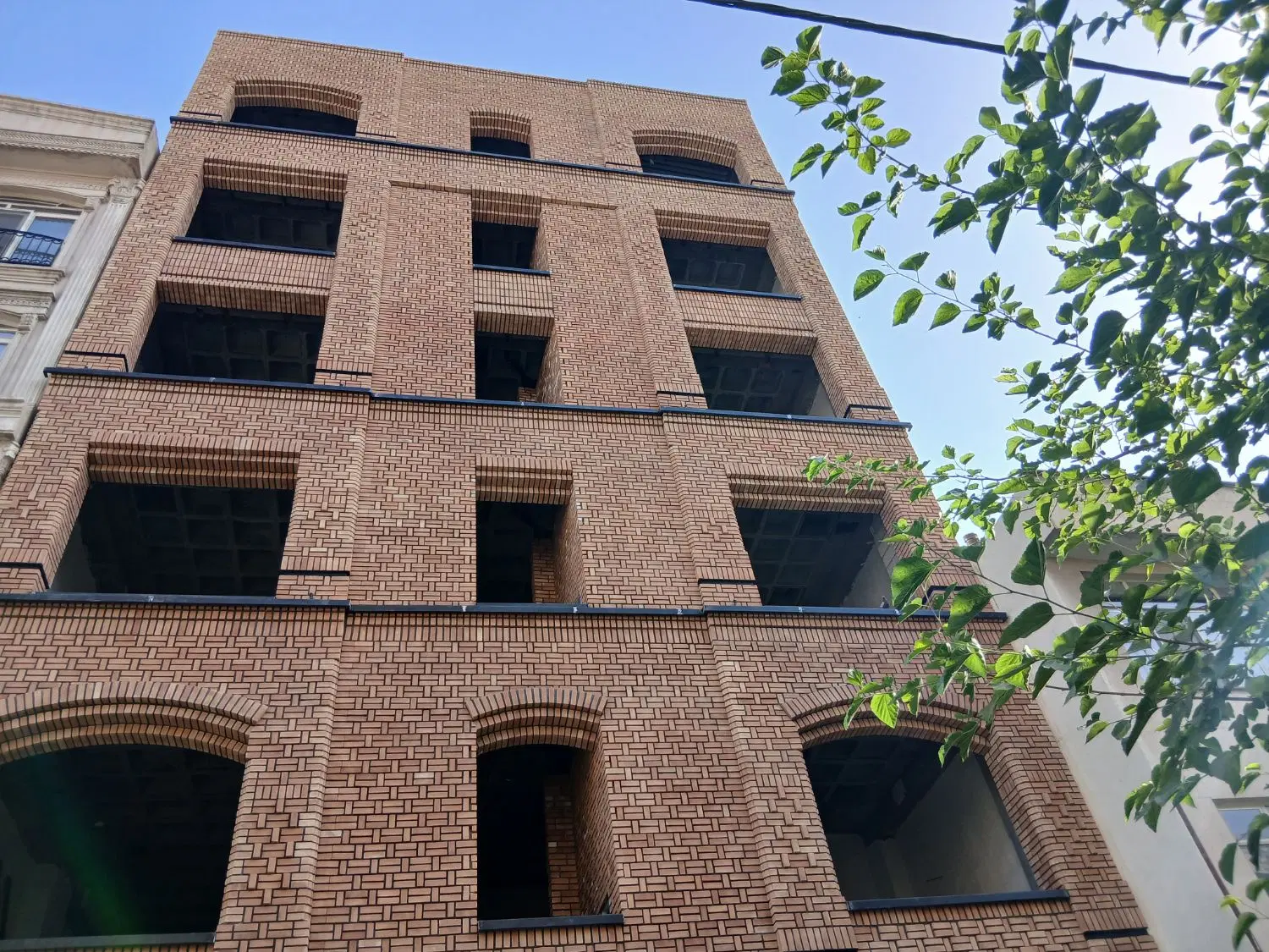 فلاشینگ و جوشکاری دستغیب - تصویر 6