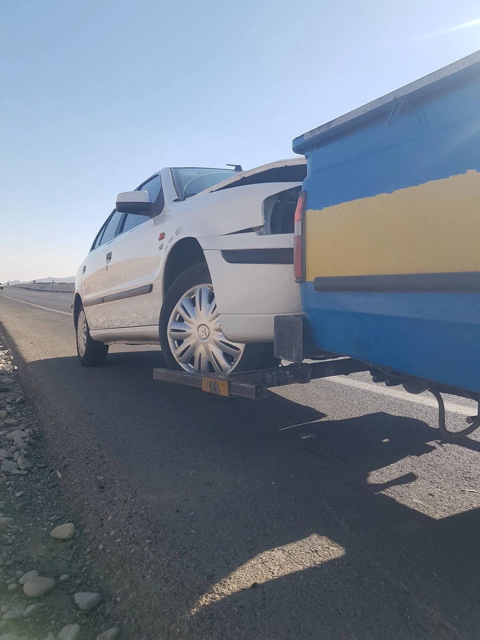 امدادخودرو و یدک کش چرخگیر ایلام
