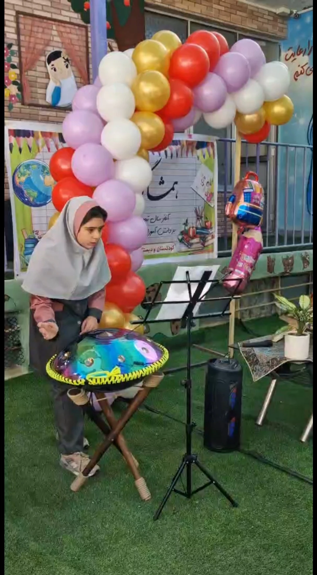 کودکستان و دبستان دخترانه هوشمند فرشتگان - تصویر 2