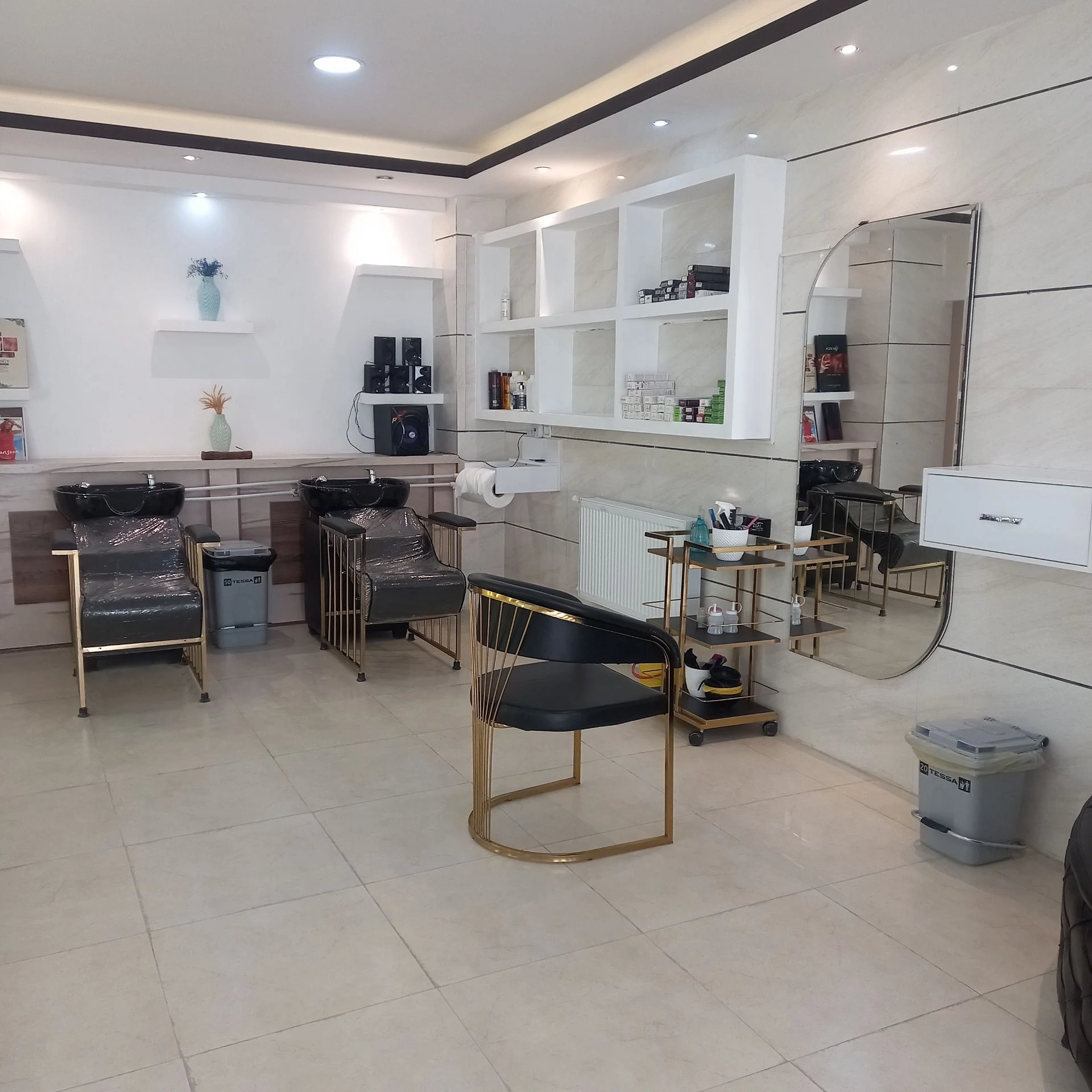 عمارت زیبائی الهام سلطانی - تصویر 2