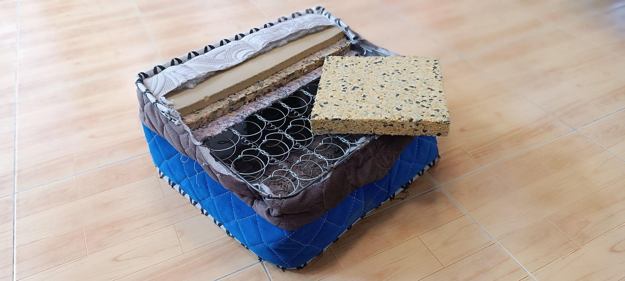 تشک و کالای خواب و سرویس خواب سندس