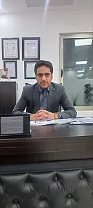 پویا آزادگان وکیل پایه یک دادگستری
