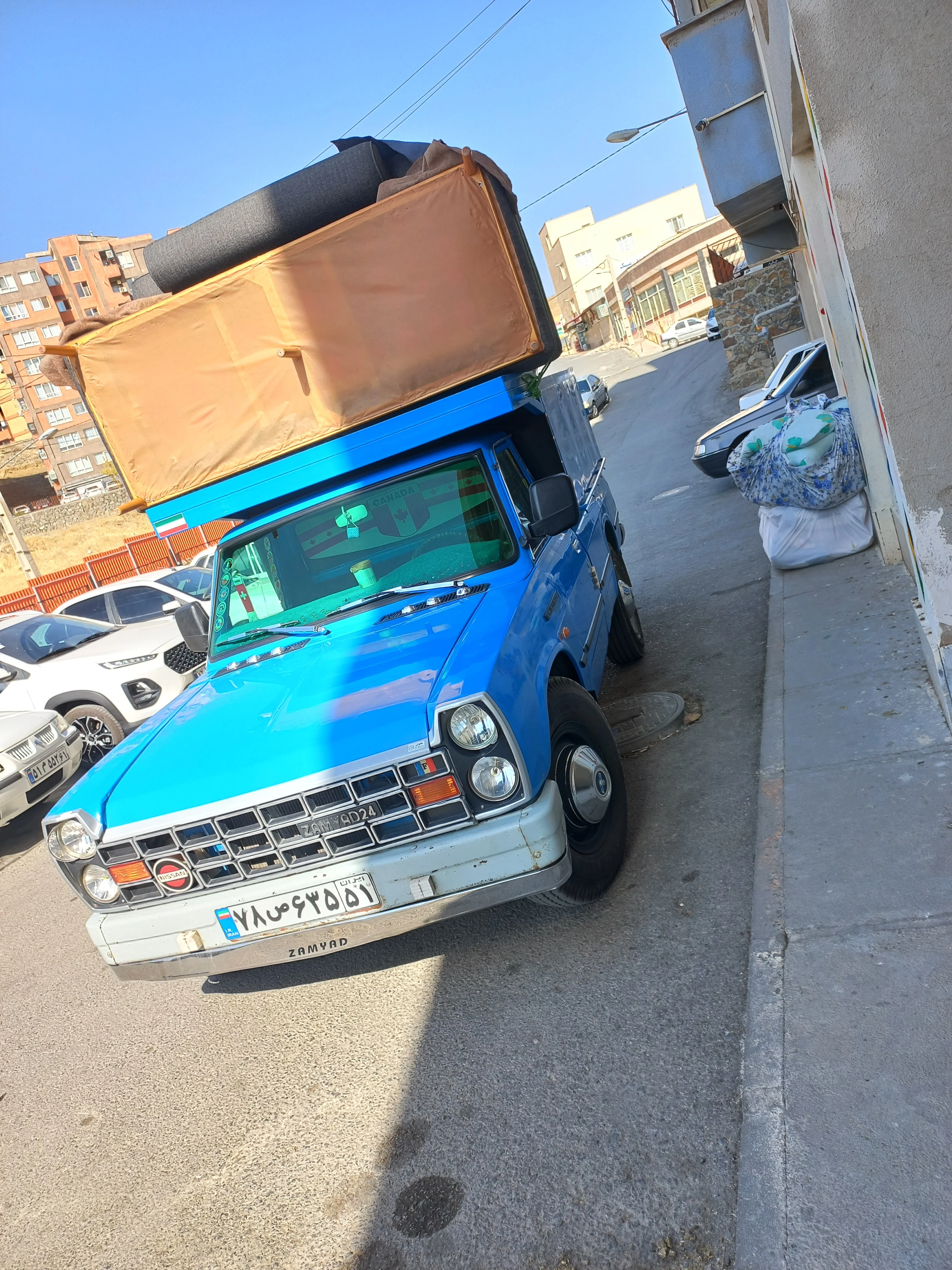 نیسان بار سنندج حمل انواع بار نصرتی