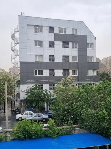 دکتر نادر جدیری