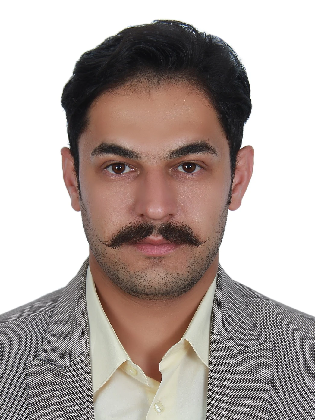 وکیل پژمان قمری - تصویر 2