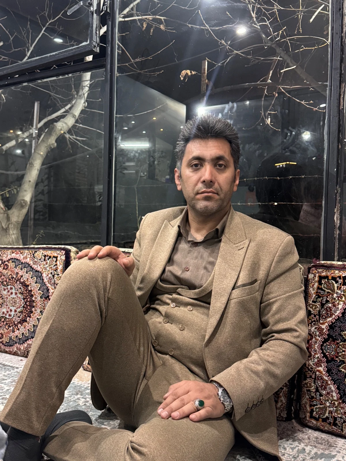 وکیل وفا هزارپیشه
